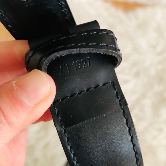 Louis Vuitton Black Epi Leather Sac D’Epaule - Picture 10 of 10